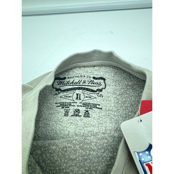 Mitchell & Ness Official NFL Merch. Green Bay Packers Sweatshirt, Light Gray, XL - Picture 6 of 14